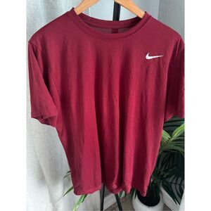 Nike tshirt